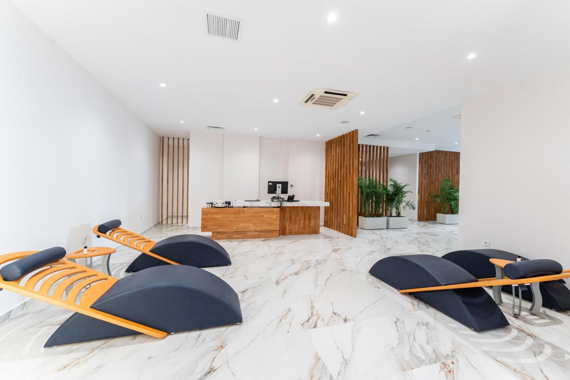 Grand Elis Hotel & Spa Resort Kourouta Bagian luar foto